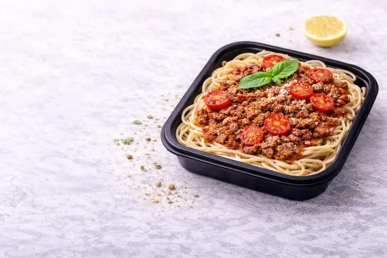 Diety na co dzień EasyFitLooker z makaronem i sosem bolognese